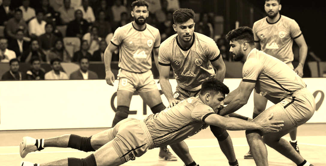যে ফাইনালের তারিখই নেই: পাওয়ান সেহরাওয়াত, ইরান আর কাবাডির তারা-অর্থনীতি