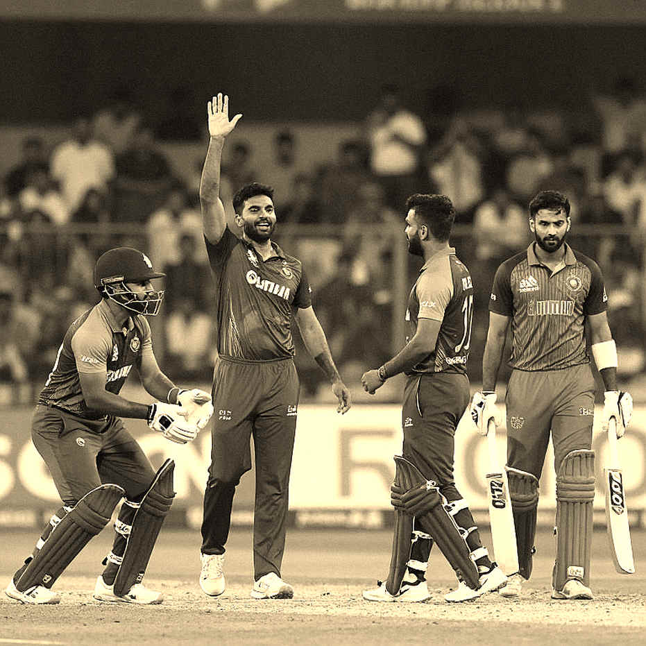 নারী ক্রিকেটের দ্বিতীয় ইনিংস: ব্লকচেইন কীভাবে খেলার অর্থনীতি নতুন করে লিখছে