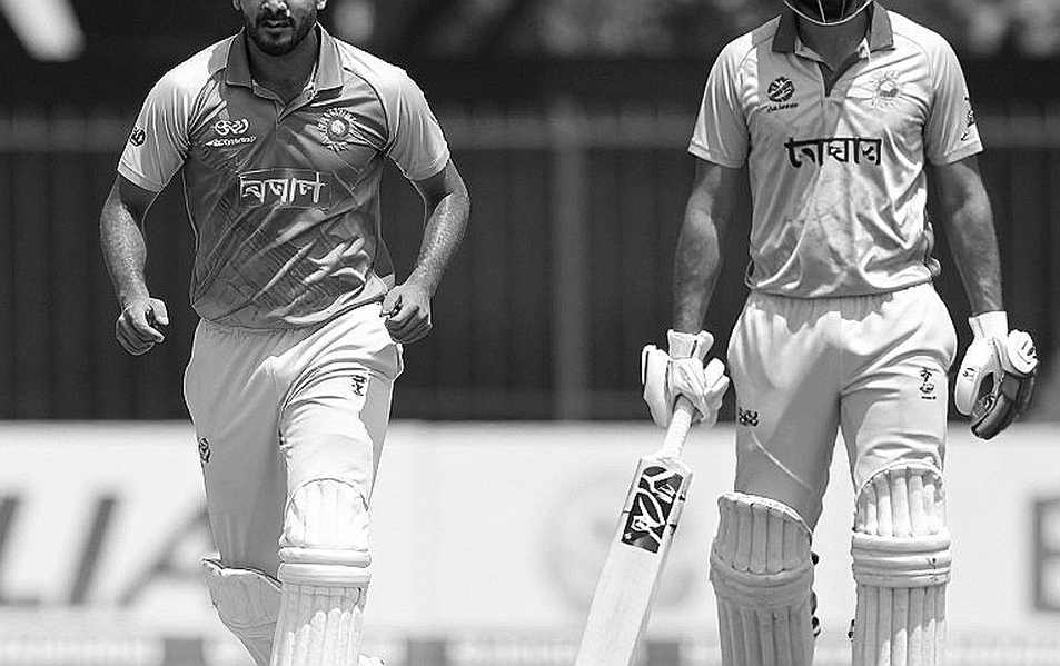 খুলনার ইনিংস ব্যবধানে বরিশাল: ৪২৬ রানের নিচে চাপা পড়া যে সত্য কেউ লেখে না